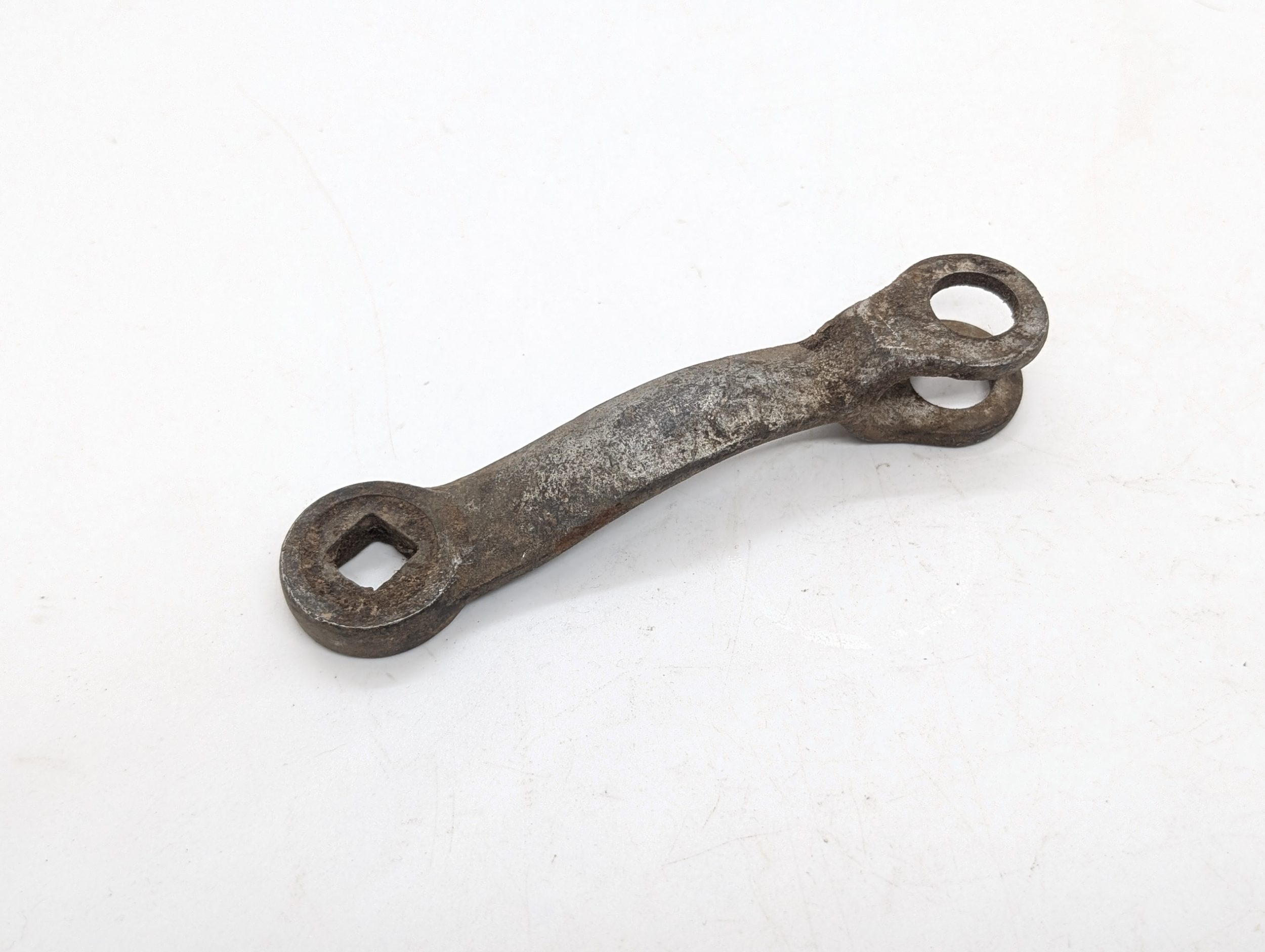 37-1085U Rear Brake Lever, Tri 650 Pre Unit - USED