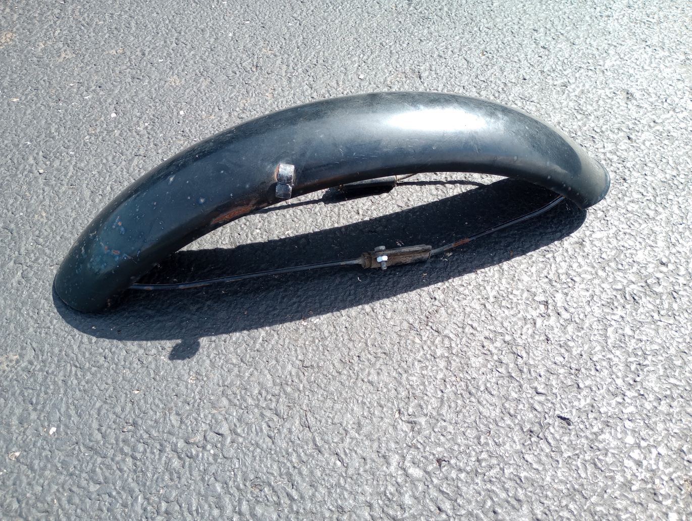 97-4271/97-4065 Triumph/BSA 71-72 Front Fender, - USED with Brackets