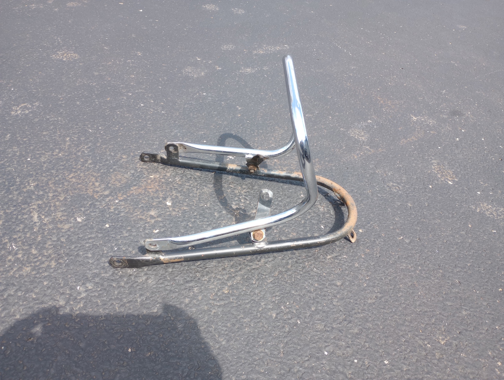 41-6782U 41-9152U Rear Fender Support Rail and Hand Rail B25/B44 - USED