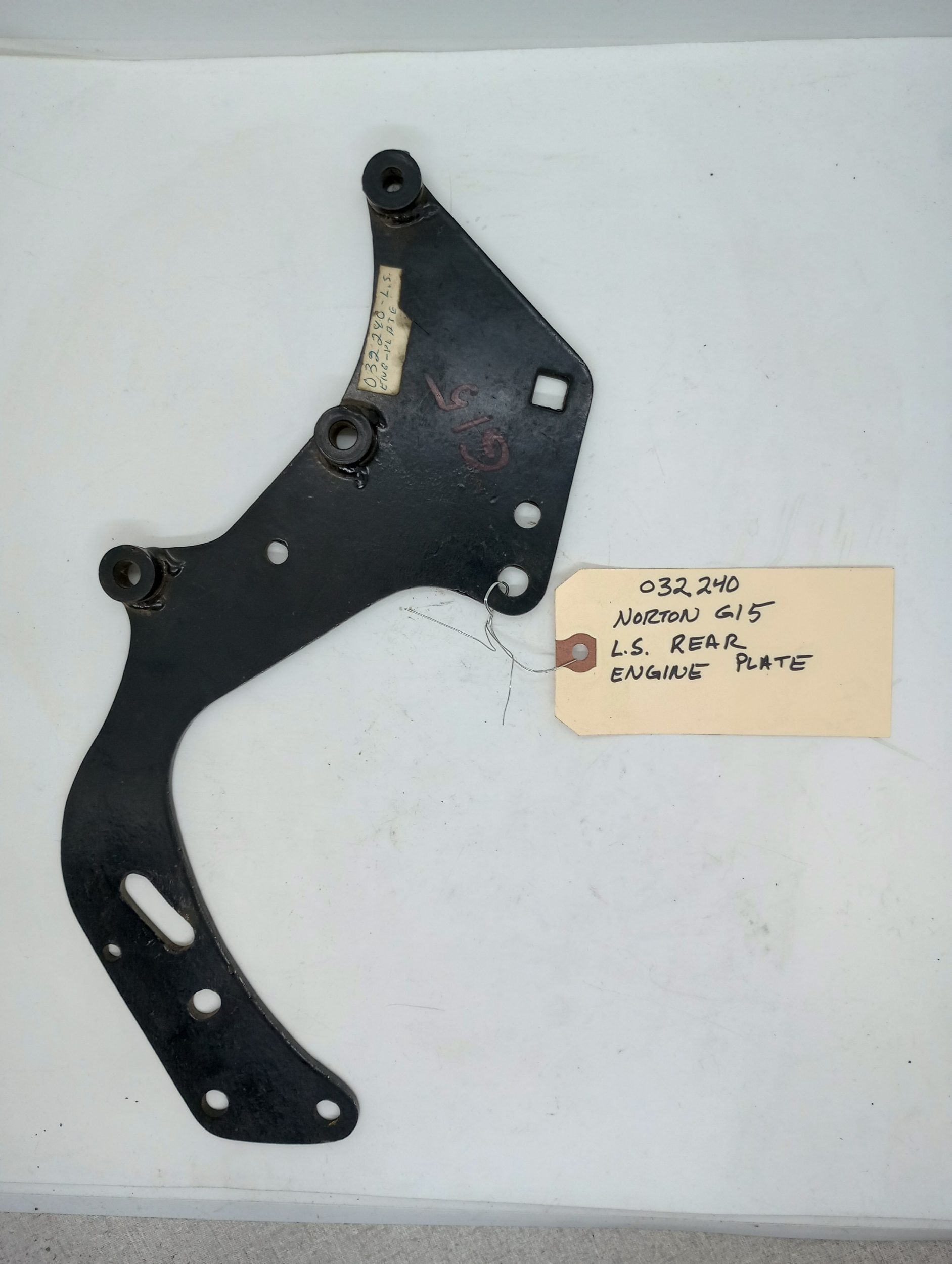 NM 032240 Norton G15 Left Side Rear Engine Plate