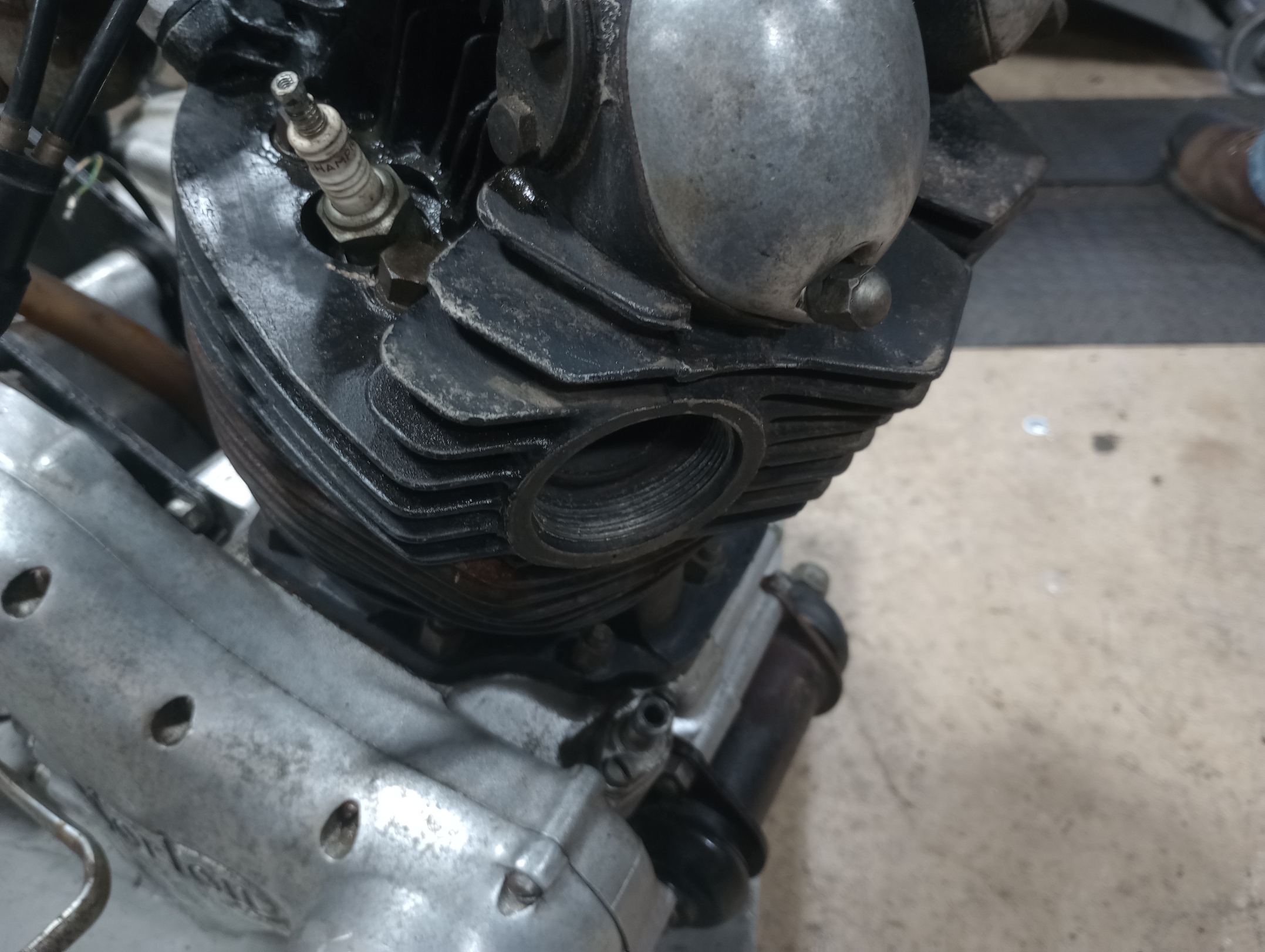 1971 Norton 750 Commando Engine and Transmission with Title- USED