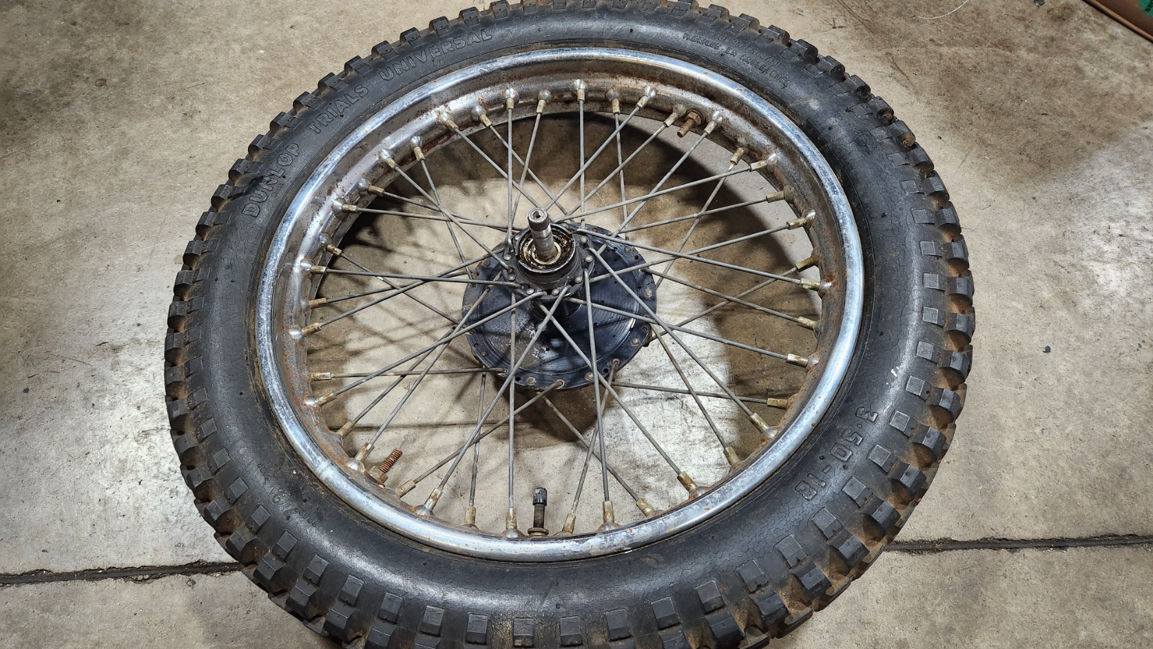 37-1446 Used 18" Complete Triumph Mountain Cub Rear Wheel #2 -2