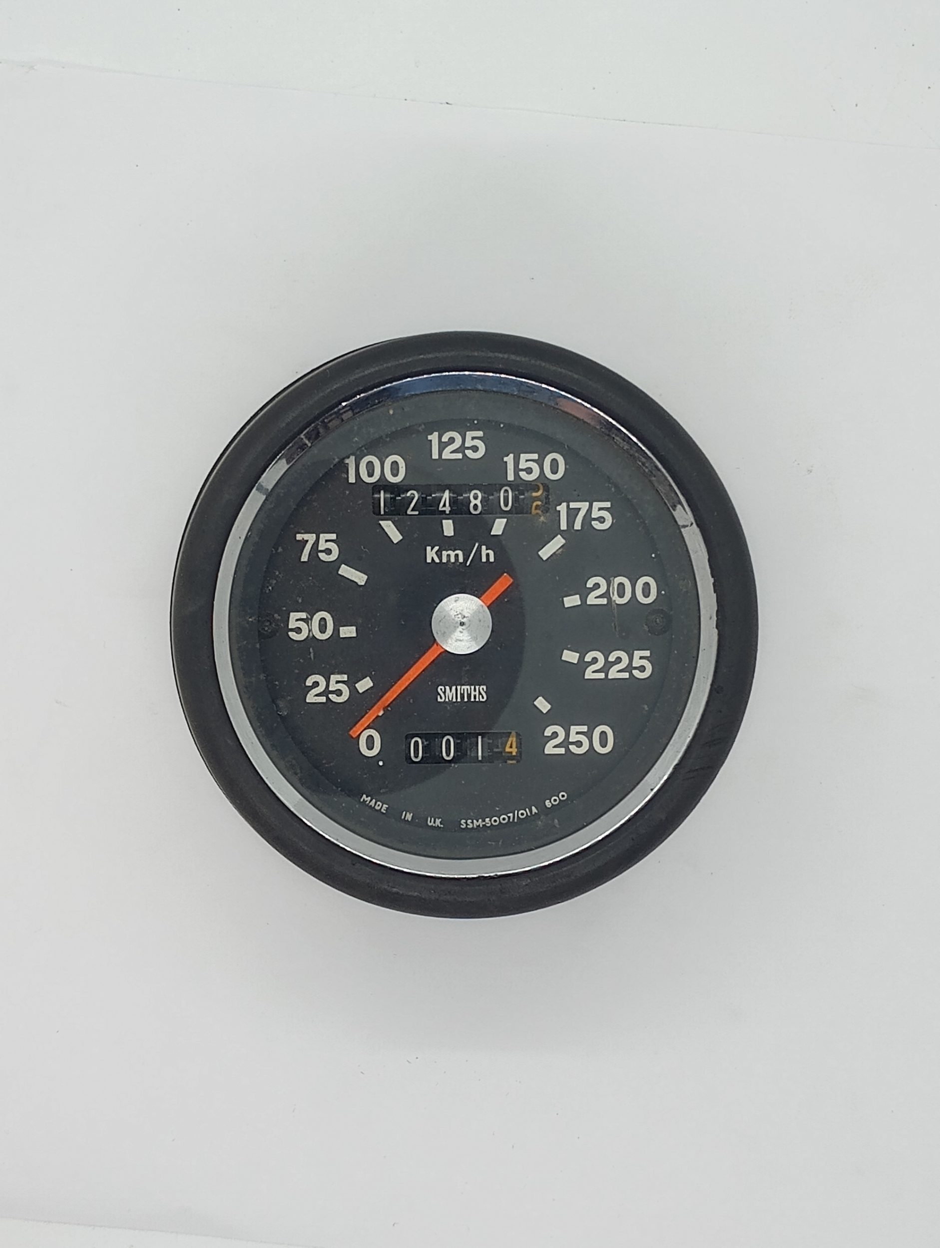 SSM 5007/01A 600 *USED* Smiths Speedometer, 250 km/h, Black Face