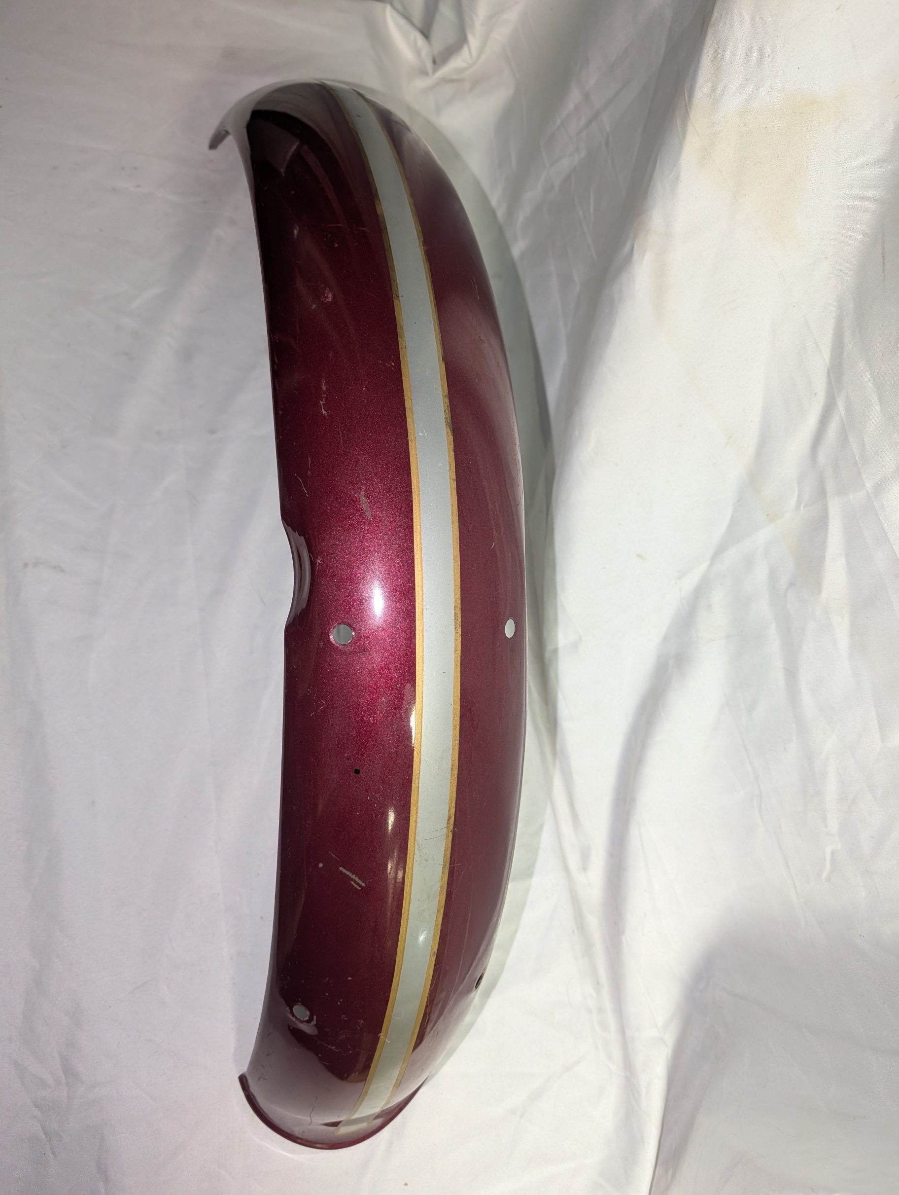 97-3882U Front Fender, Astral Red/Silver Stripe, Original Paint, 1970 Tri T120 - USED - Image 5