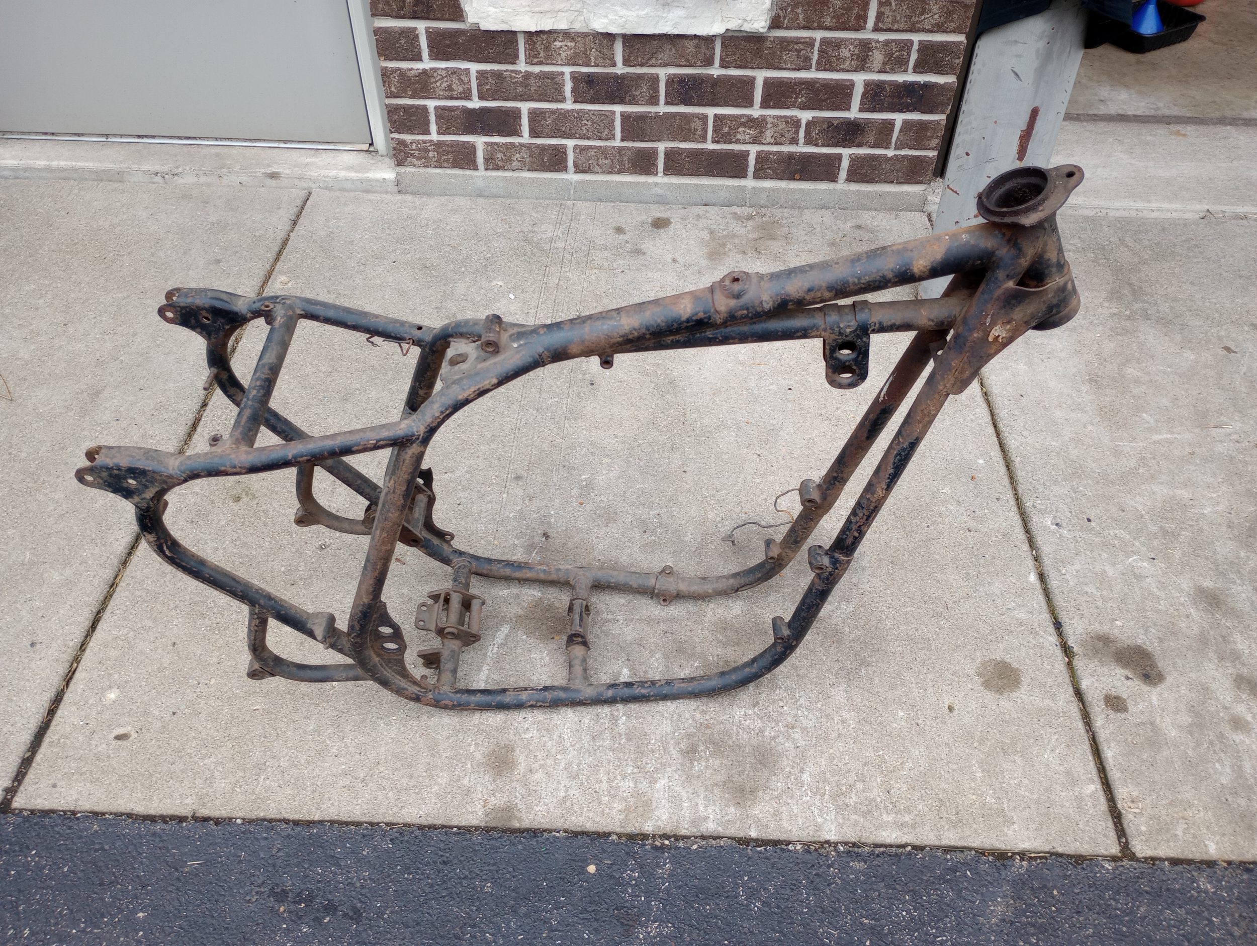 BSA A7, A10, Frame